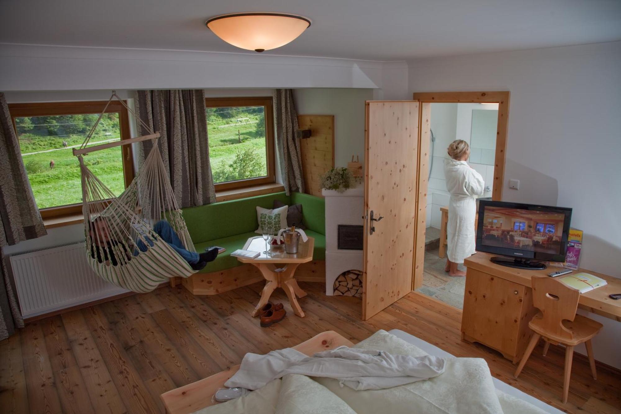 Natur- & Wanderhotel Tuxertal Room photo